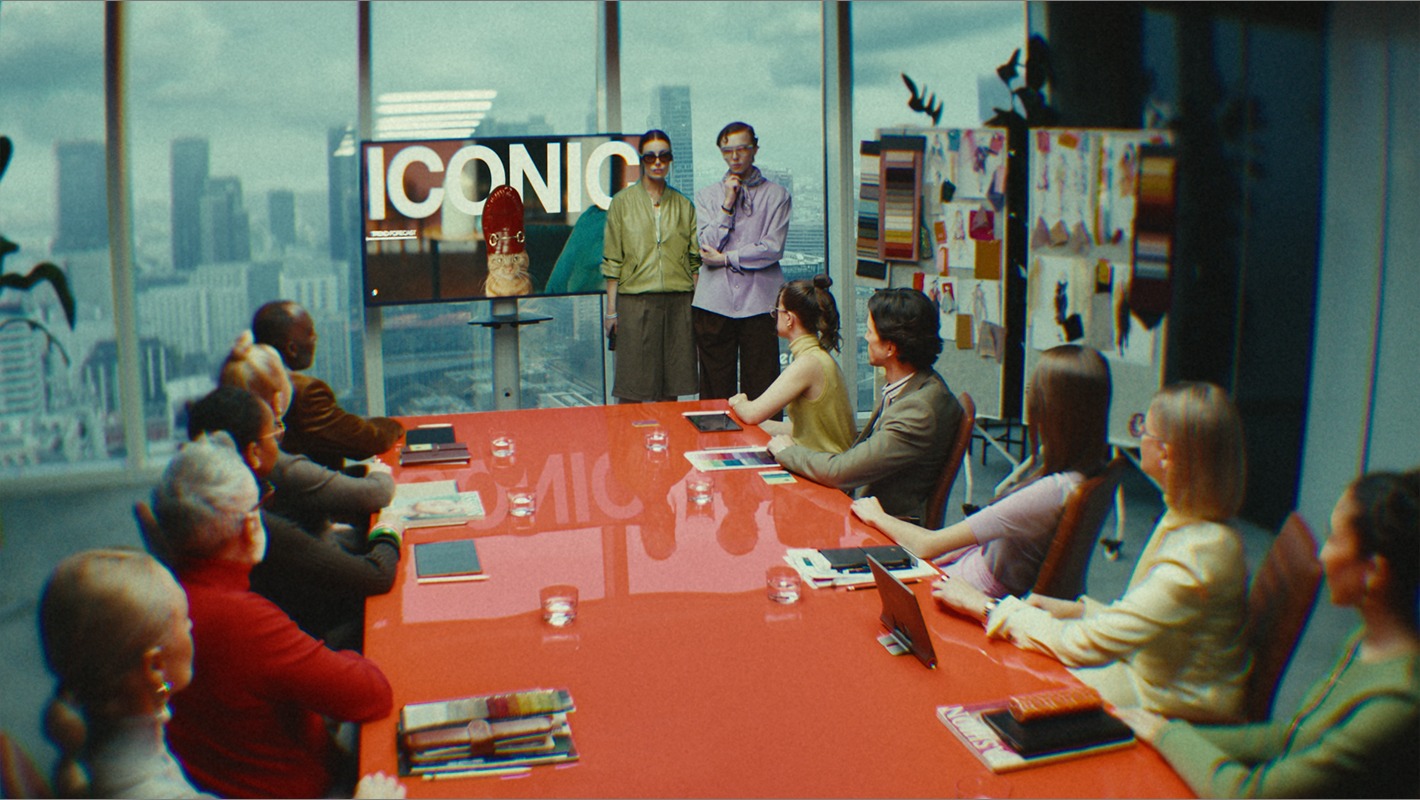 every day static video